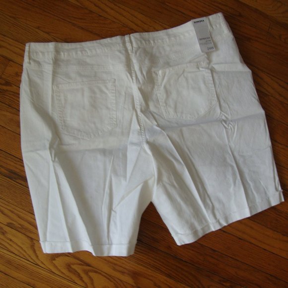 Sonoma White Mid-Rise Bermuda Shorts 24W NWT - Picture 8 of 10